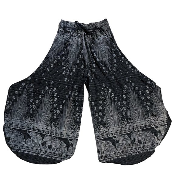 Boho Lagonlook Open Leg Cropped Pants - Picture 2 of 8